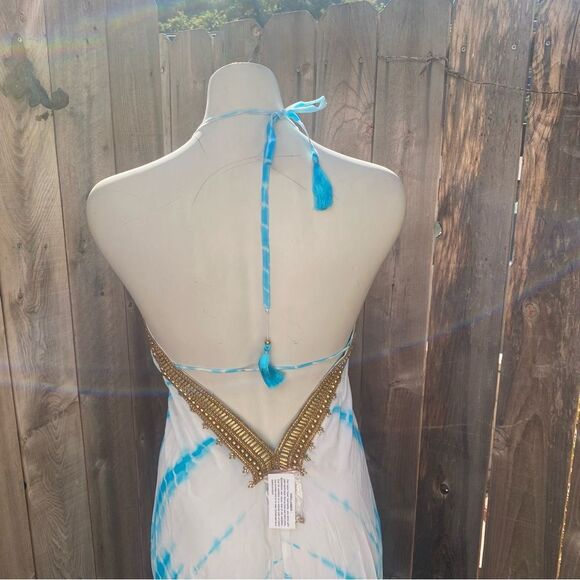 Blue and White Women's Kaftan - Picture 12 of 15